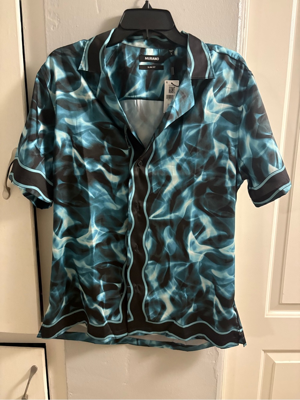 Murano Men's Teal & Black Wave-Print Short Sleeve Button Shirt